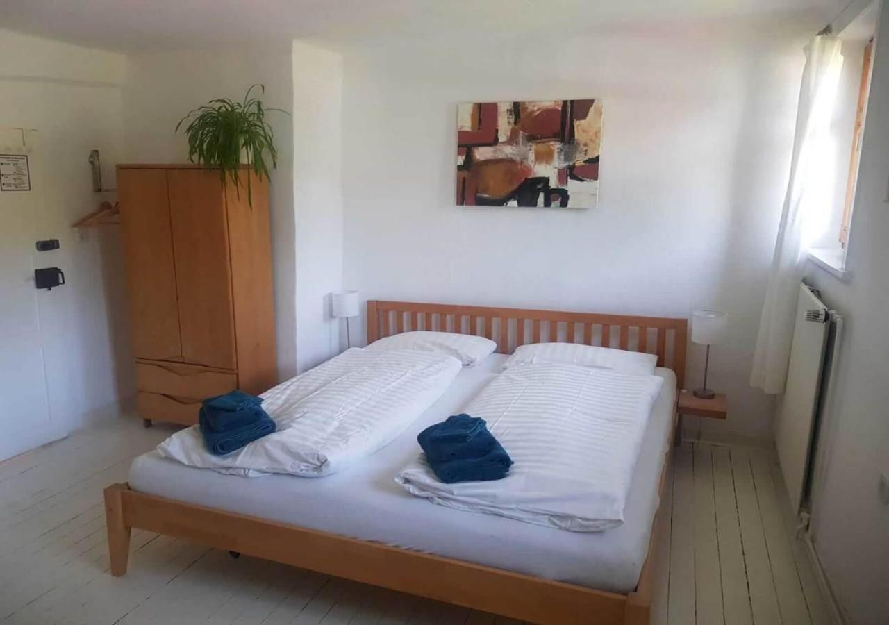 Aeltestes Haus In Quentel - Ferienwohnung 1 Mit Kleinem Garten Lichtenau 外观 照片