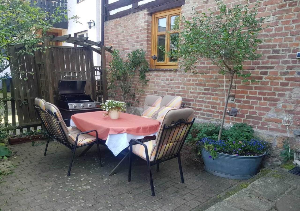 Aeltestes Haus In Quentel - Ferienwohnung 1 Mit Kleinem Garten Lichtenau 外观 照片