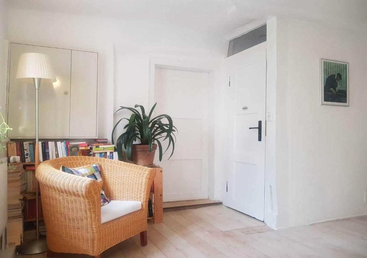 Aeltestes Haus In Quentel - Ferienwohnung 1 Mit Kleinem Garten Lichtenau 外观 照片
